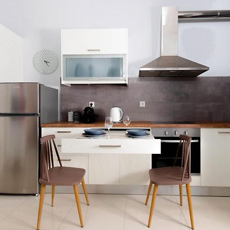Twin Lofts Ταξιαρχών, A Kalamatastay Property Dış mekan fotoğraf
