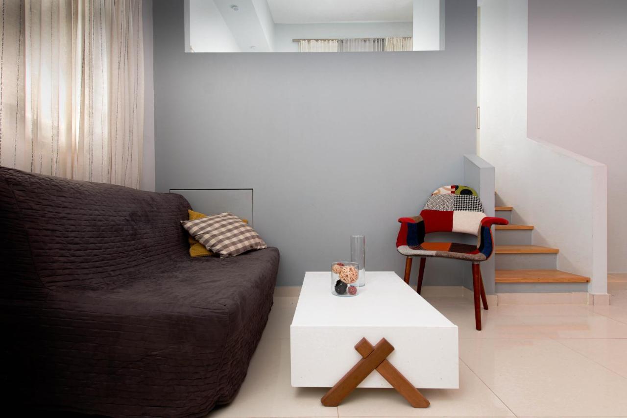 Twin Lofts Ταξιαρχών, A Kalamatastay Property Dış mekan fotoğraf